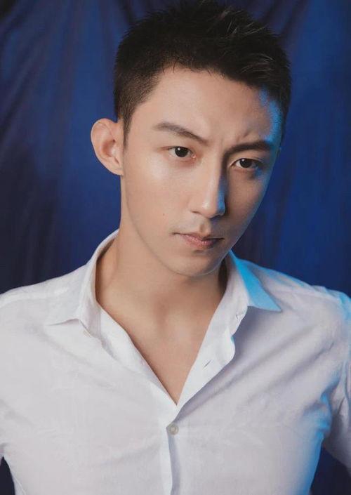圈内爆料李现黄景瑜,两大流量小生幕后故事大揭秘 第3张 圈内爆料李现黄景瑜,两大流量小生幕后故事大揭秘 第3张