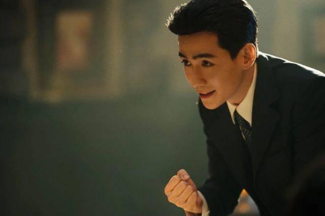 娱乐吃瓜君票房男演员,票房男演员背后的故事与辉煌 第3张 娱乐吃瓜君票房男演员,票房男演员背后的故事与辉煌 第3张