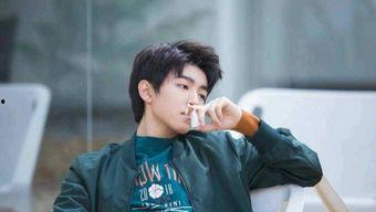 爆料王俊凯恋情曝光视频,甜蜜视频引发网友热议  第2张