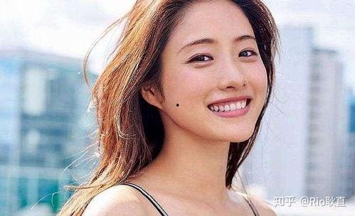 爆料春山集美妆博主视频,美妆技巧大公开 第3张 爆料春山集美妆博主视频,美妆技巧大公开 第3张