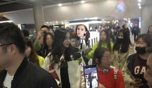 演员爆料机场视频播放,演员爆料视频引发热议